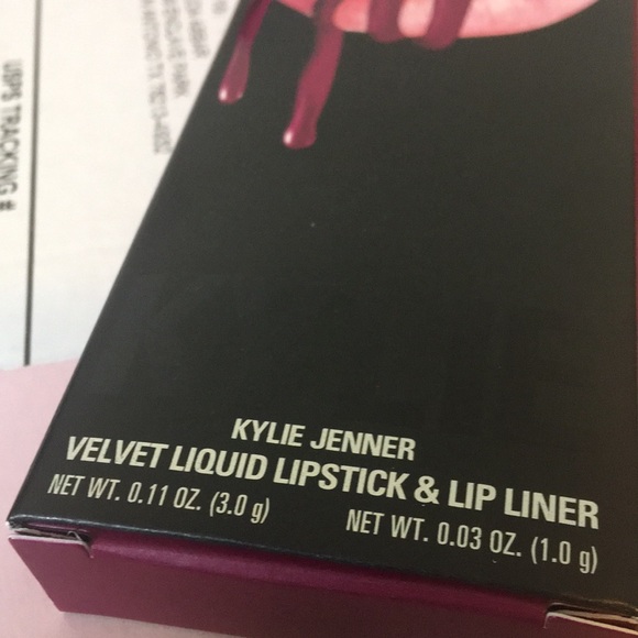 Authentic Kylie SPRINKLE Lip Kit - Picture 5 of 5